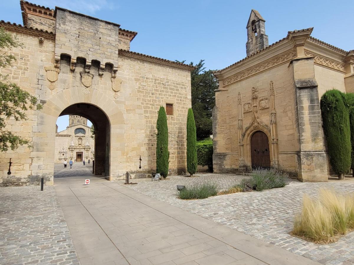 Hotel Hostatgeria De Poblet Esterno foto